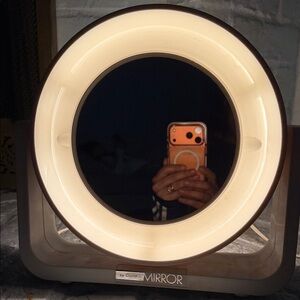 Clarat Dual-Tone Vanity Mirror - Black and Silver